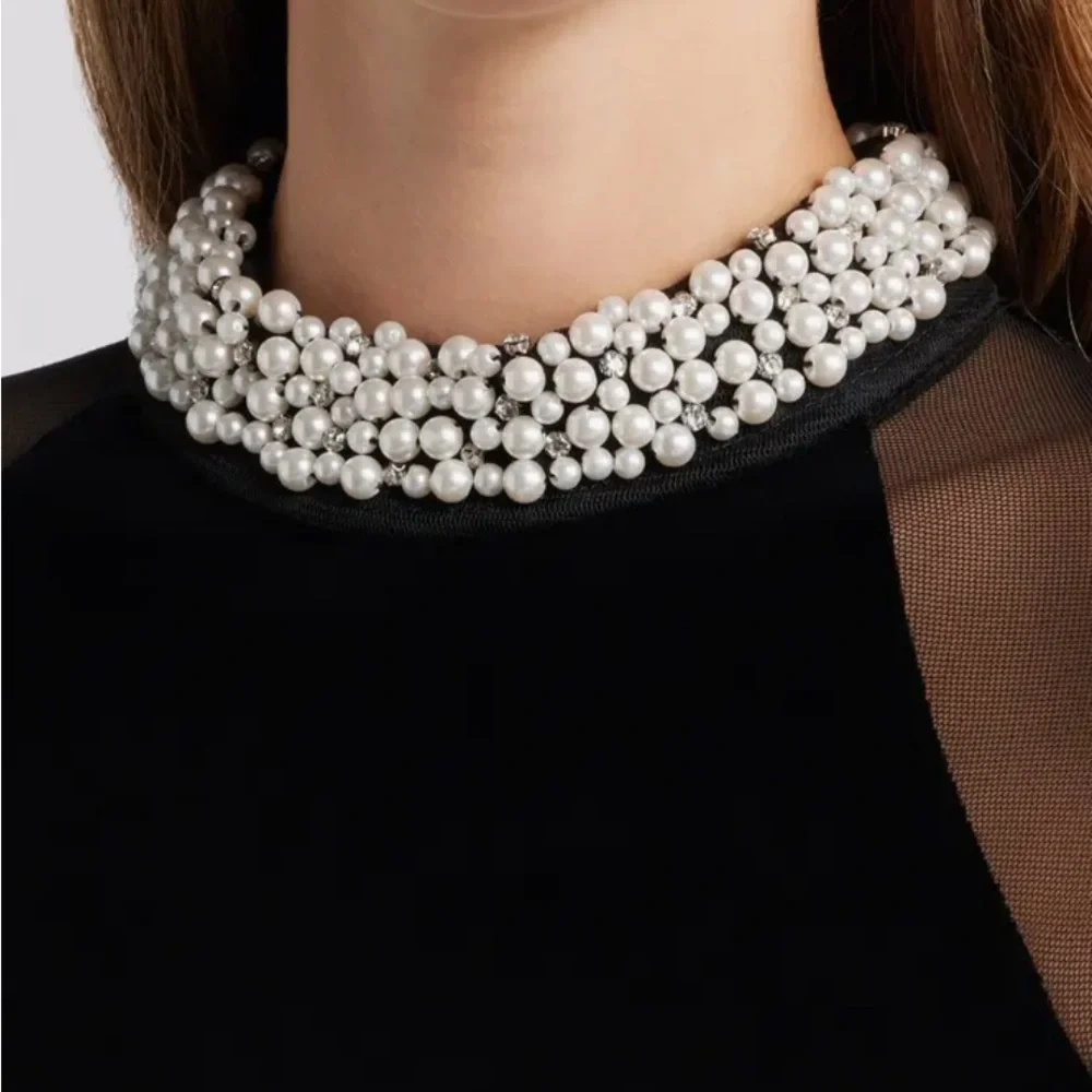 NWT ELIZA J Embellished Ruched Long Sleeve Velvet Gown SZ 2 - Picture 3 of 7